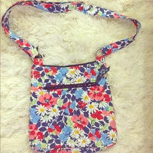 Vera bradley crossbody bag